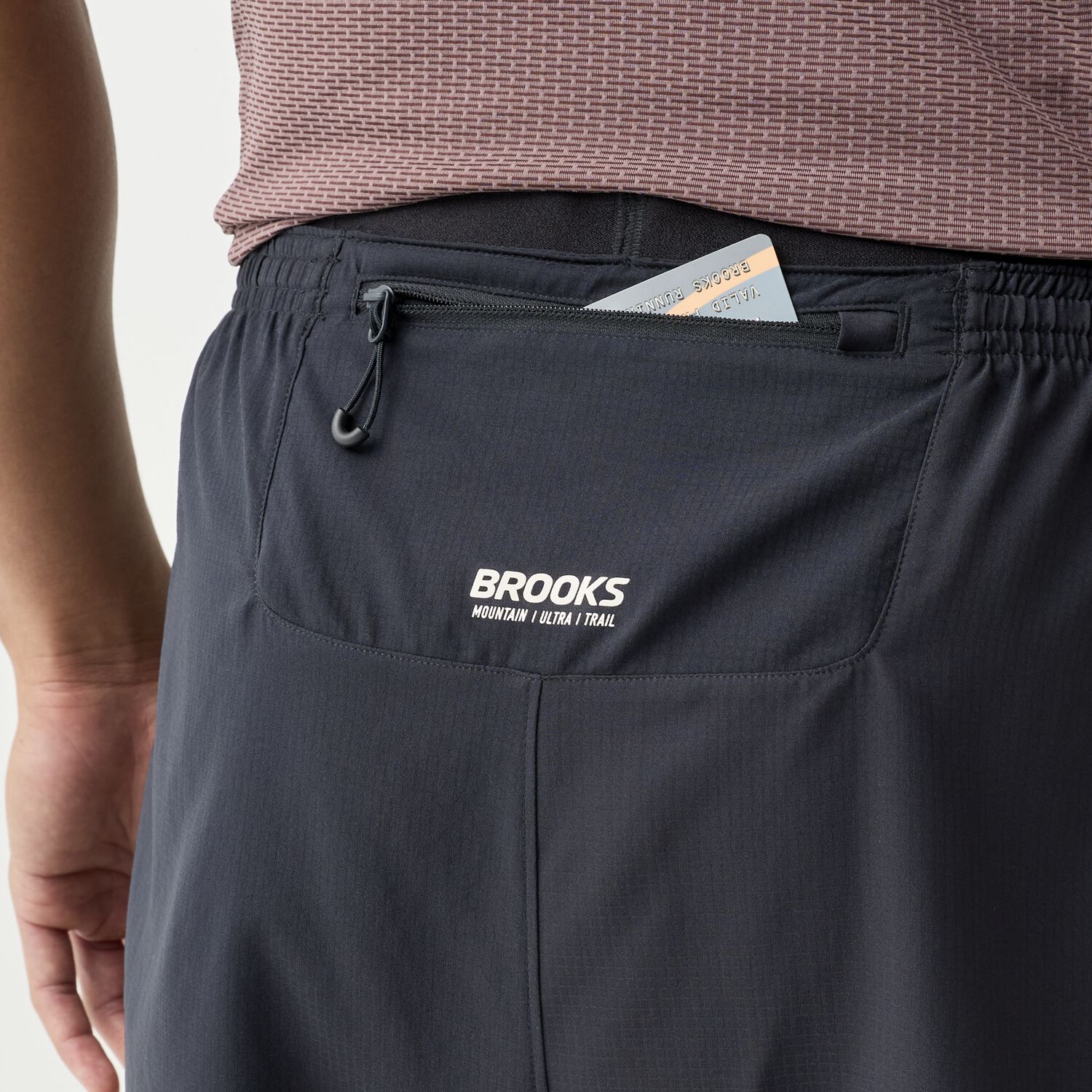 Brooks Cascadia 2-in-1 Short - Herre - Black