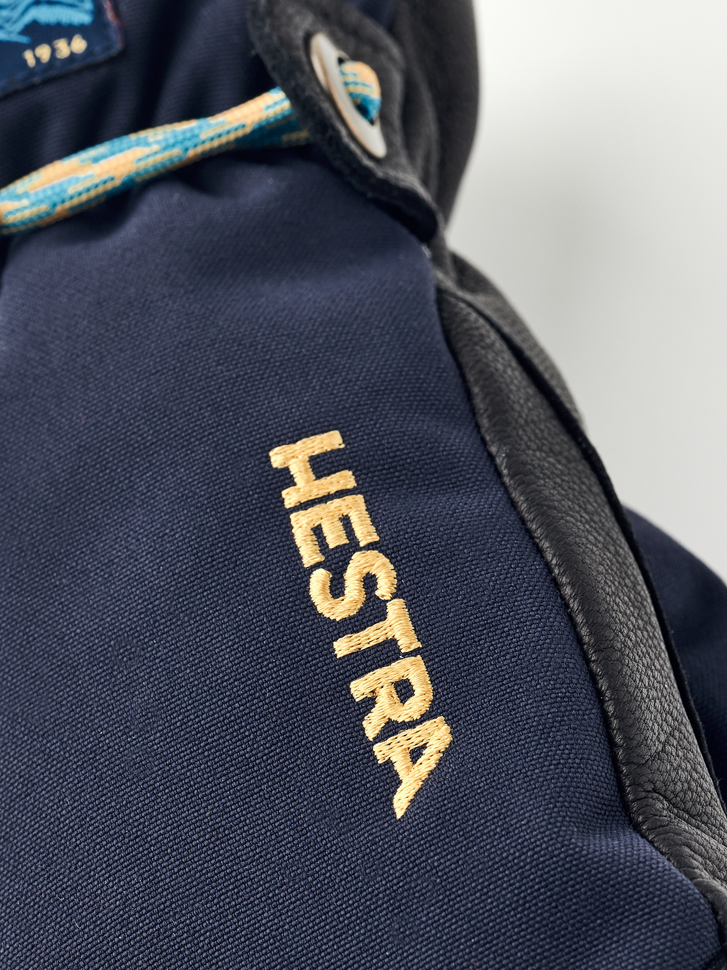 Hestra Wakayama Jr - mitt Navy