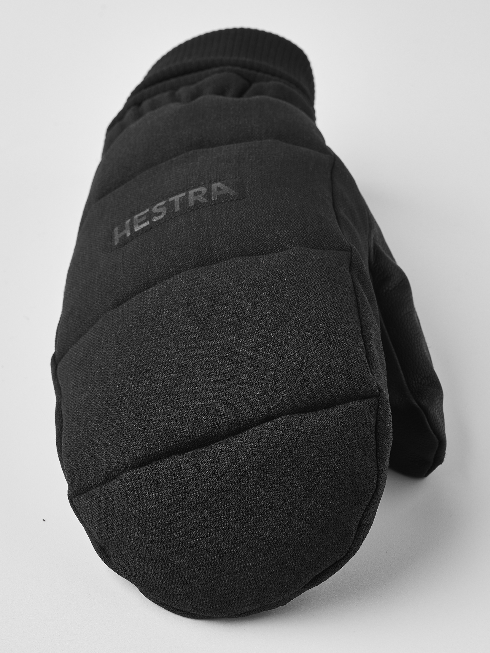 Hestra CZone Frame - mitt Black