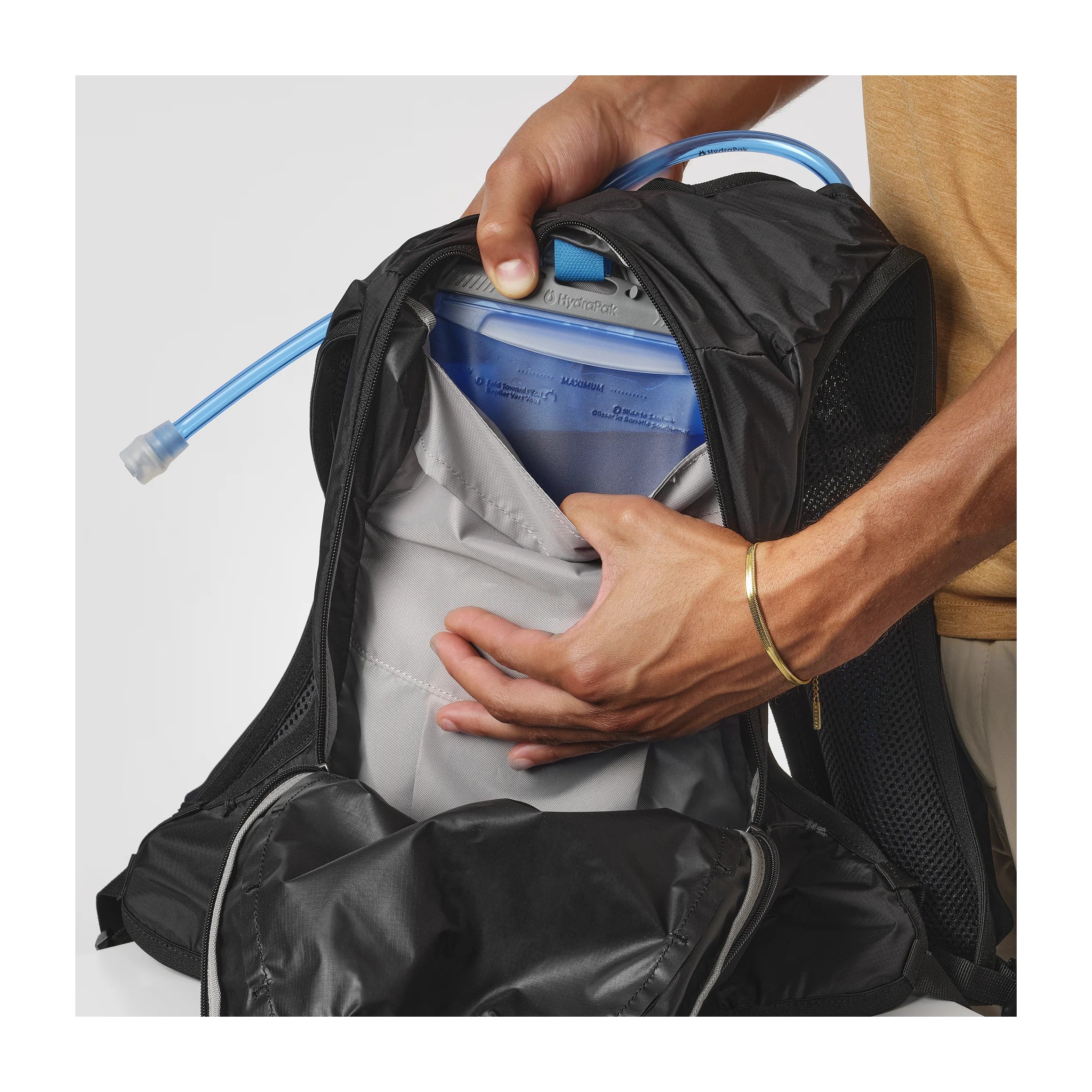 Salomon CROSS 12 ltr.