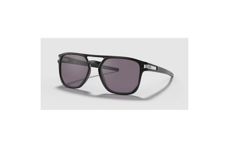 Oakley Latch Beta