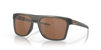 Solbriller. Masser af Oakley solbriller til lifestyle sport — Steep Deep